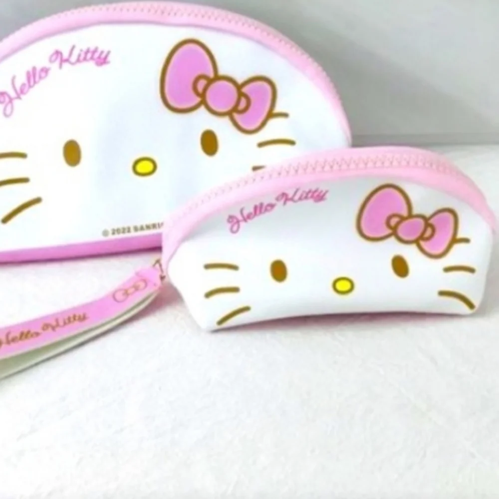 Hello Kitty Travel Cosmetic Case Med Sm and FREE Hello Kitty earrings Set NEW
